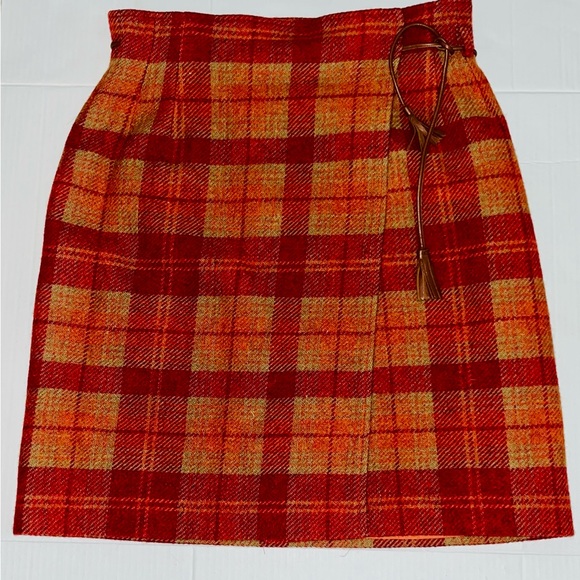 Max Mara Weekend Wool Tweed Plaid Red and Orange Skirt - Picture 1 of 7